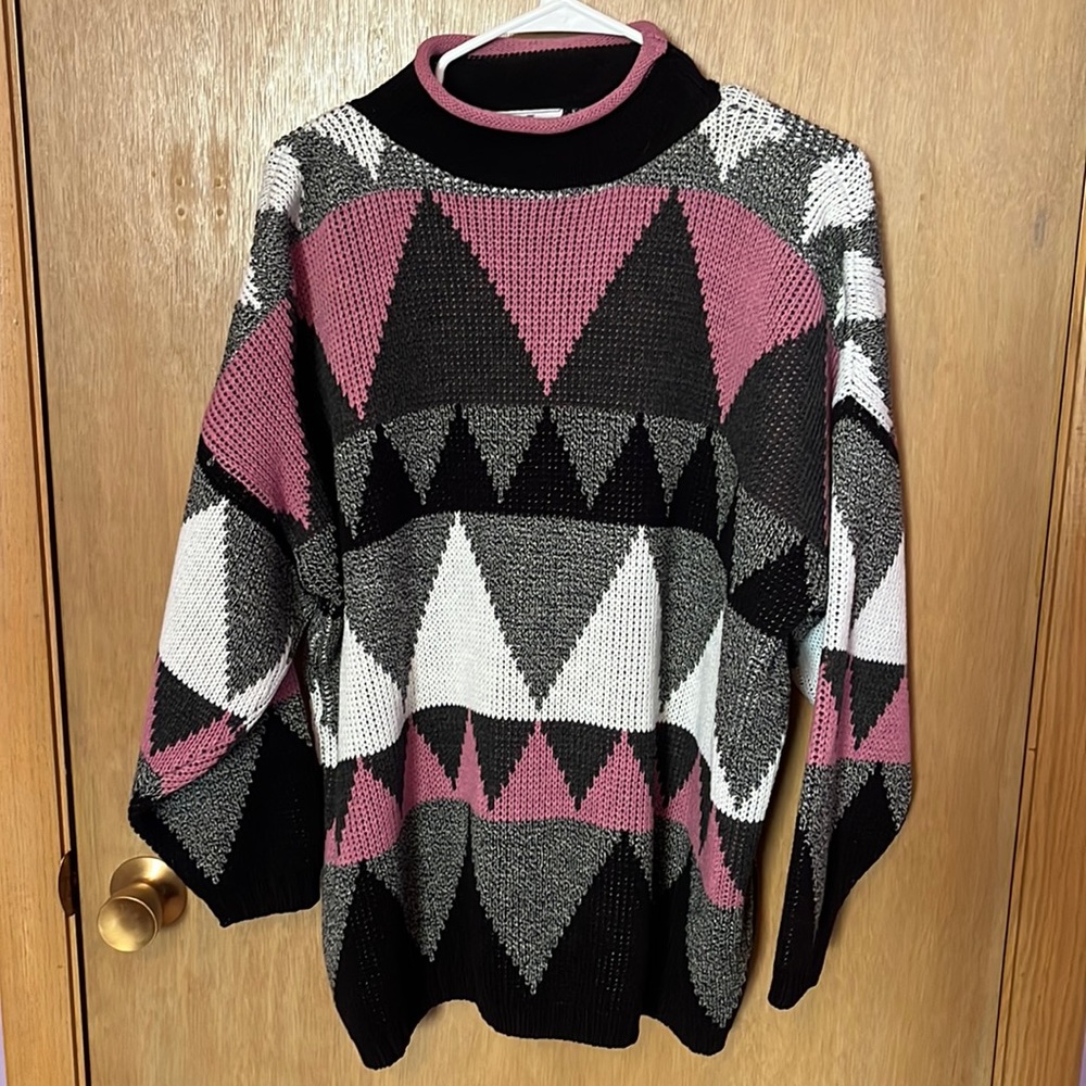Vintage Sweater - Geometric Pattern